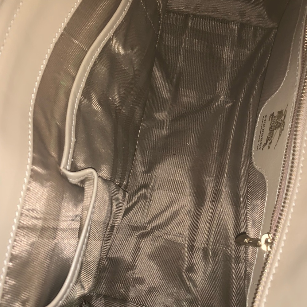 Burberry ladies bag - Picture 6 of 7